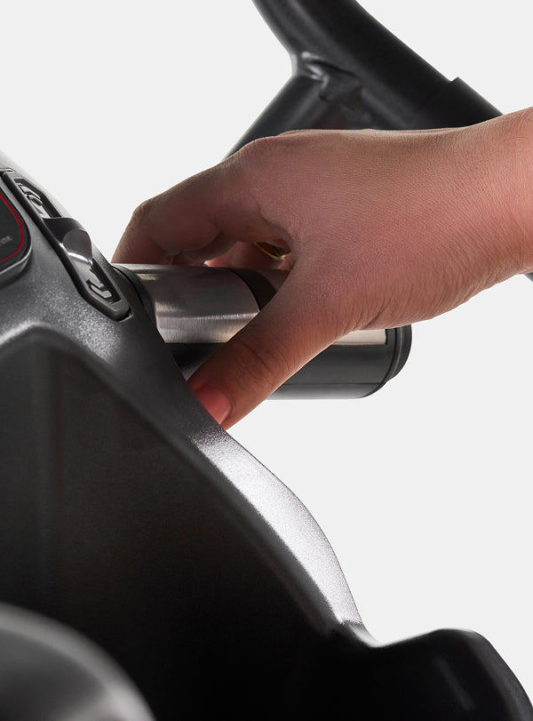 Heart rate hand grip on the BowFlex Max Trainer M6.