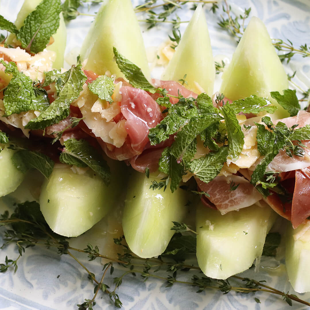 5 Minute Appetizer Prosciutto, Parmesan, and Honeydew BowFlex