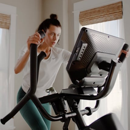 Qishloqdagi rus hammomida jinsiy aloqa