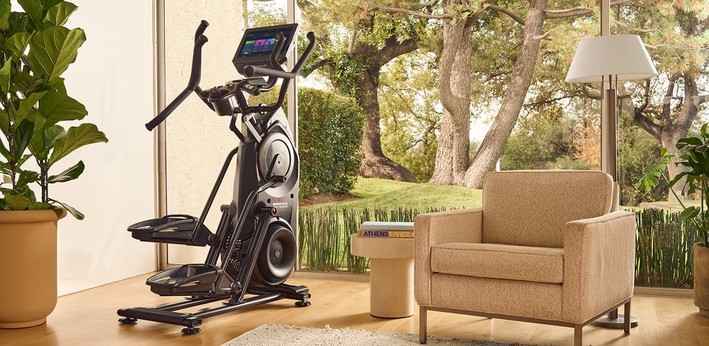 Max Total 16 in the living room