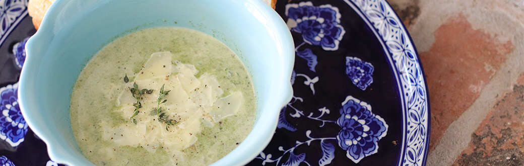 A bowl of onion soup.