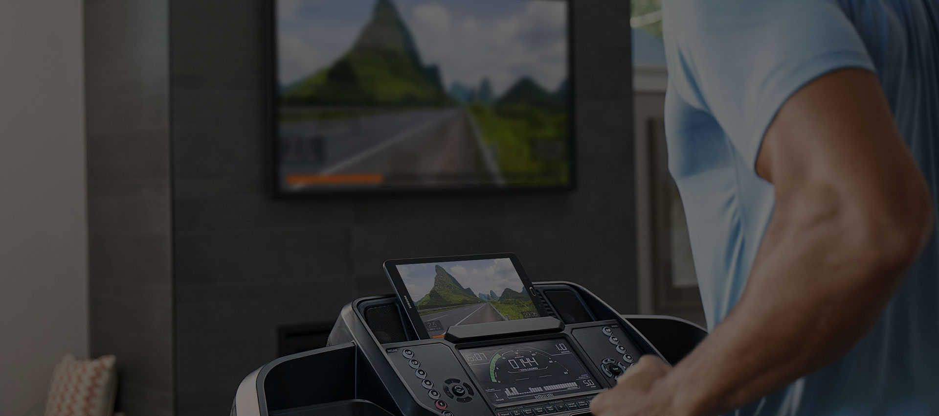 Man using treadmill with the app